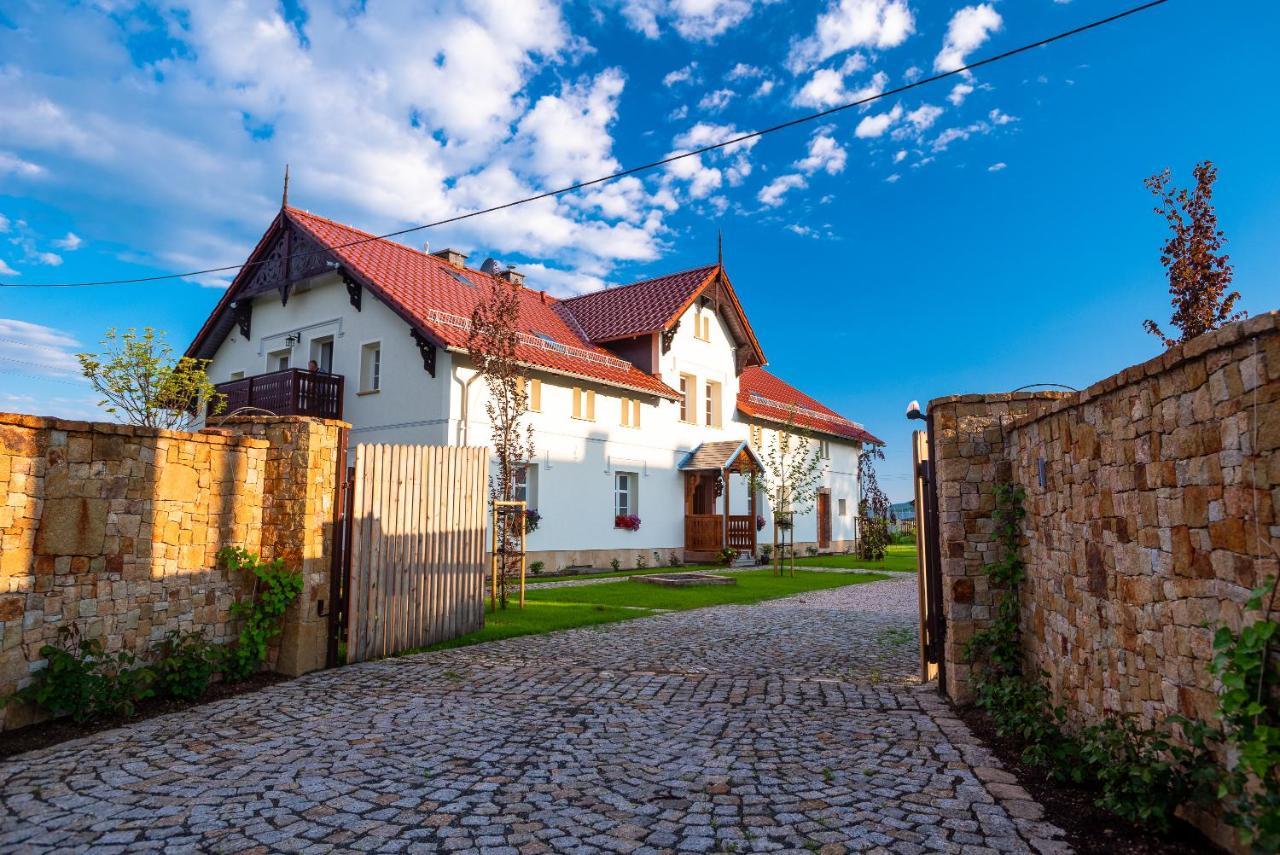 Dworek Wojanow Kültér fotó